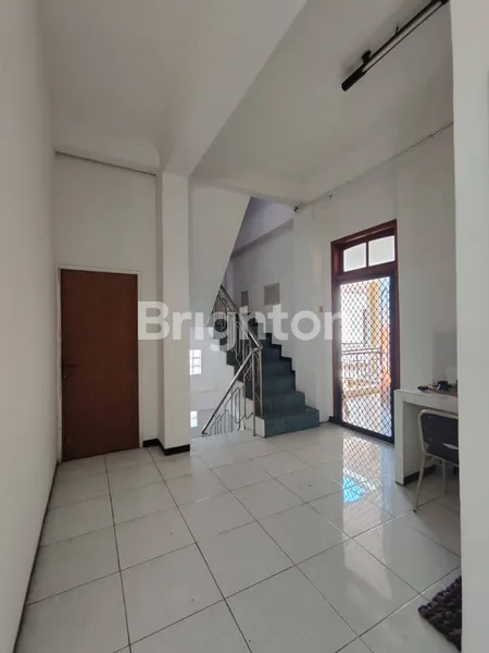 image RUKO 3 LANTAI NOL JALAN RAYA BRATANG GEDE BONUS RUMAH 2 LANTAI (7)