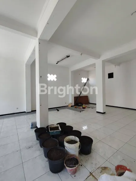 image RUKO 3 LANTAI NOL JALAN RAYA BRATANG GEDE BONUS RUMAH 2 LANTAI (8)