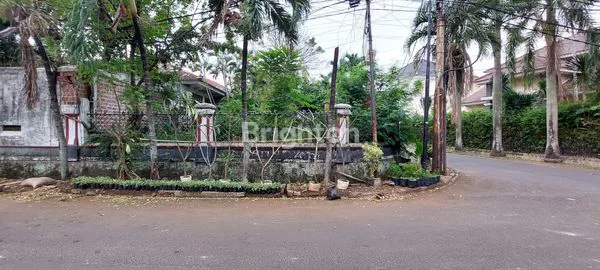 image BANGUNAN TUA HITUNG TANAH (4)