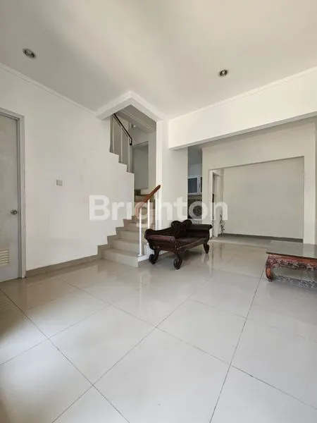image RUMAH 2.5 LT DI SERPONG JAYA CLUSTER (2)