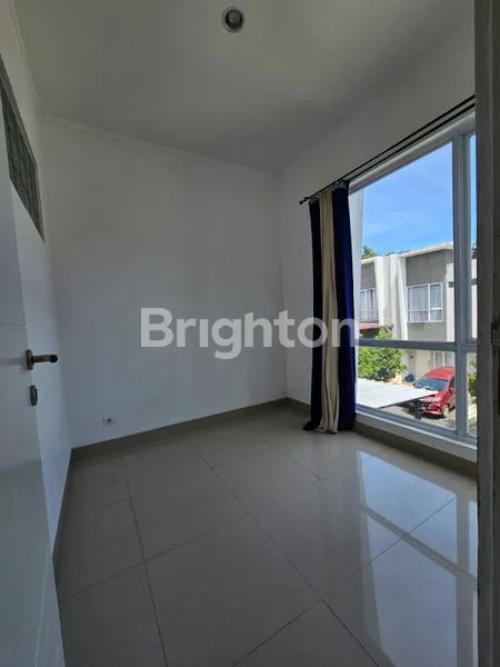 image RUMAH 2.5 LT DI SERPONG JAYA CLUSTER (3)