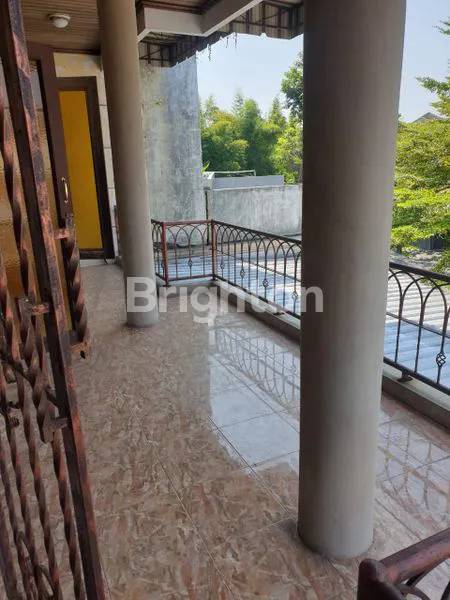 image RUMAH BESAR 2 LANTAI DEKAT MALL THE PARK DAN PAKUWON (3)