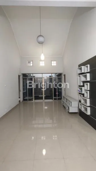 image RUMAH RAPI DAN NYAMAN SIAP HUNI DI CITRA RAYA (6)