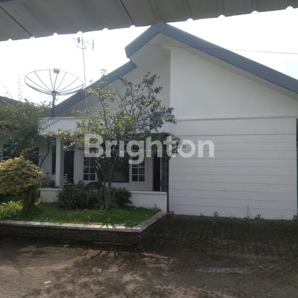 image VILLA MEWAH SEJUK LUAS CIPANAS PUNCAK KOTA BUNGA (4)