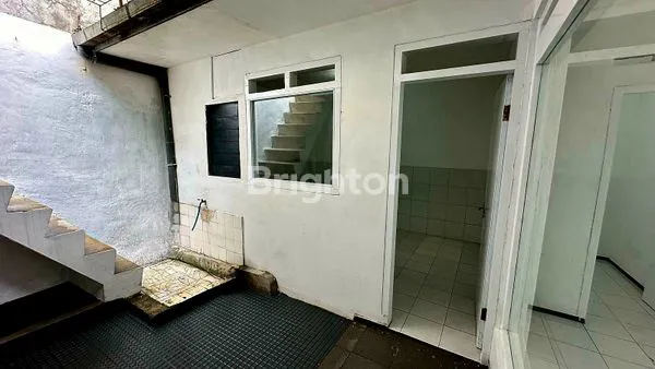 image RUMAH DENGAN 4 KAMAR DI TIDAR (5)