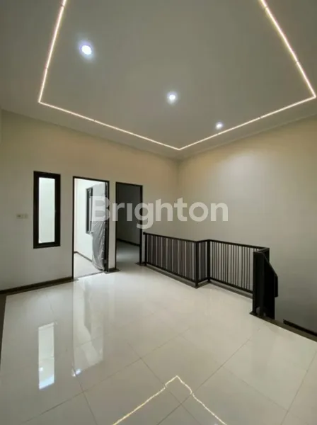 image BRAND NEW MINIMALIS 2 LANTAI RUNGKUT ASRI, SEBERANG UPN GUNUNG ANYAR (6)