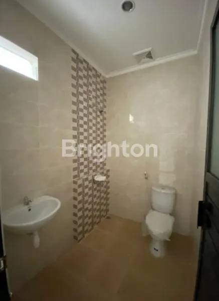 image BRAND NEW MINIMALIS 2 LANTAI RUNGKUT ASRI, SEBERANG UPN GUNUNG ANYAR (8)