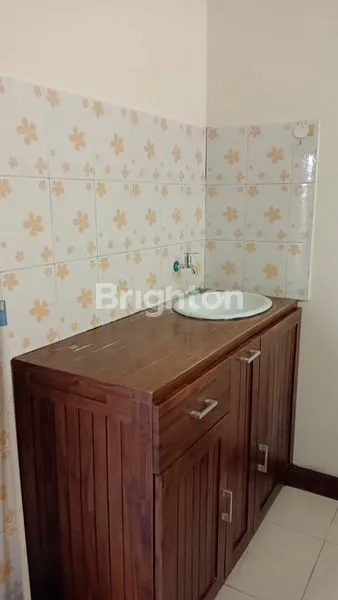 image RUMAH SIAP HUNI SEMI FURNISH DI PERUMAHAN CLUSTER SOLO BARU (8)