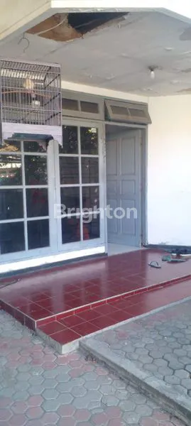 image RUMAH SECOND TERAWAT DI DAERAH WARU SIDOARJO (1)