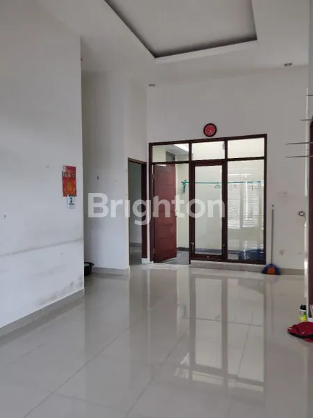 image RUMAH POSISI HOOK SIAP HUNI, PALEMBANG SUMATERA SELATAN (2)