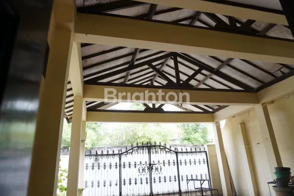 image RUMAH HOOK 2 LANTAI STRATEGIS DI KELAPA GADING - SHM & IMB (2)