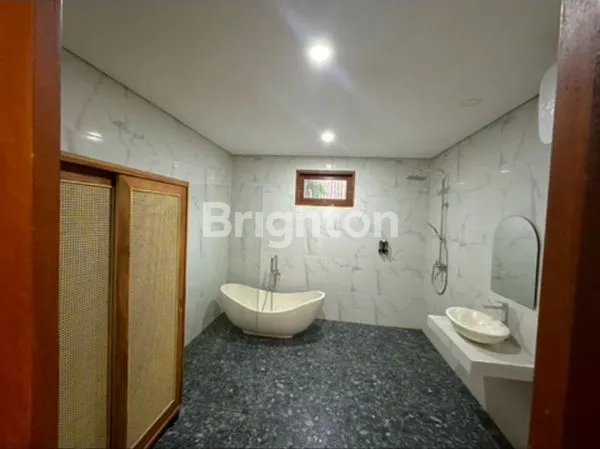 image 2 UNIT VILLA DEKAT PANTAI SESEH-MUNGGU BADUNG BALI (7)