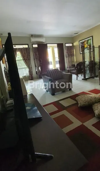 image RUNGKUT ASRI SELANGKAH DARI MERR SIAP HUNI MINIMALIS (4)