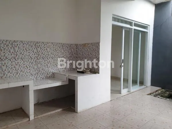 image HUNIAN NYAMAN DAN ASRI DALAM KOMPLEK (8)