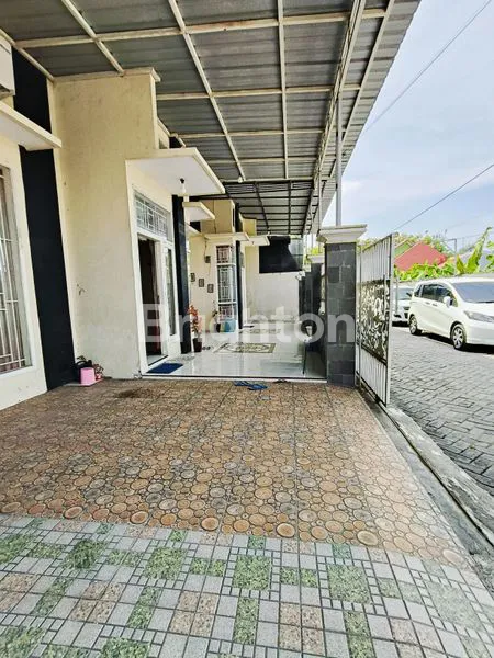 image RUMAH SIAP HUNI 2KAVLING DI PERUMAHAN SUKOREJO REGENCY, KEDIRI (2)