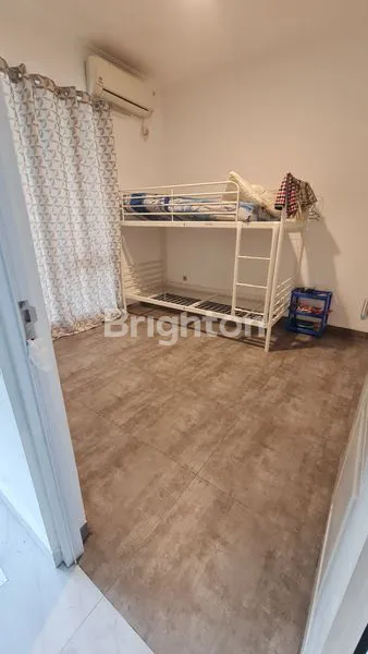 image SEWA RUMAH DALAM CLUSTER FAVORITE KOTA WISATA SEMI FURNISH (6)