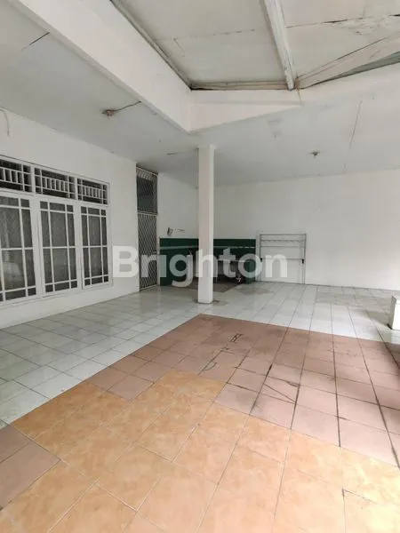 image RUMAH LUAS  2 LANTAI SAWANGAN PERMAI DEPOK (1)
