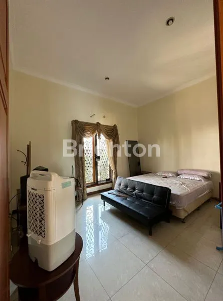 image RUMAH FURNISH MEWAH MARGEREJO (6)