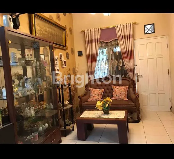 image RUMAH MODERN MINIMALIS SIAP HUNI DI W. MONGONSIDI SEMARANG (5)