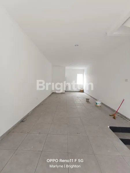 image DIJUAL RUKO SIAP HUNI, LOKASI STRATEGIS, DEKAT DENGAN TANJUNG DUREN, JAKARTA BARAT (4)