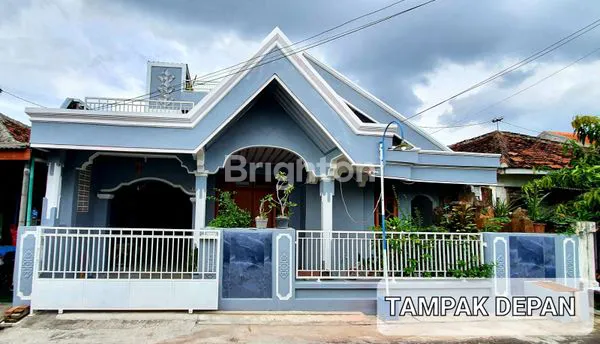 image RUMAH ASRI 2LT JALAN JALAK MADIUN (1)