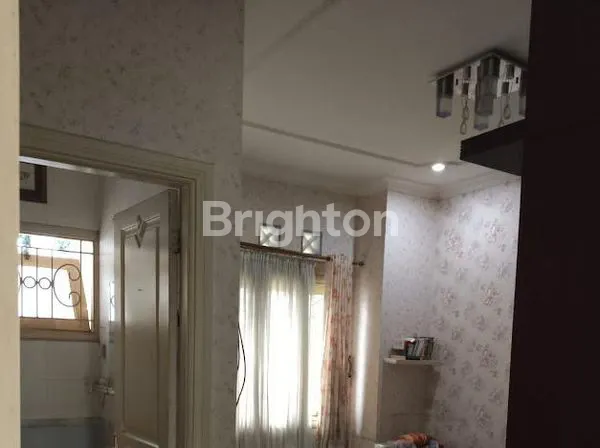 image RUMAH FULL FURNISINED SIAP HUNI TEBET PLUS KOLAM RENANG (7)