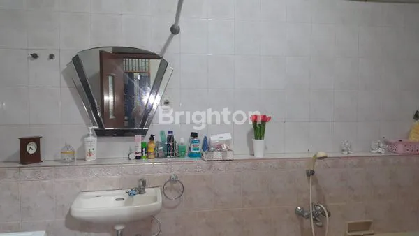 image RUMAH BESAR LOKASI STRATEGI DEKAT JALAN RAYA TAMAN CIMANGU BOGOR (6)