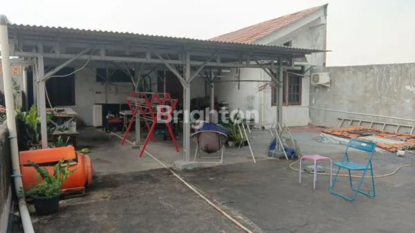 image RUMAH DI RAWAMANGUN, HANYA SELANGKAH KE UNJ, COCOK UNTUK USAHA CATERING [R 1117 J] (5)