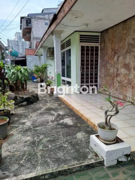 image RUMAH KOSTAN STRATEGIS MENTENG DALAM TEBET JAKARTA SELATAN (2)
