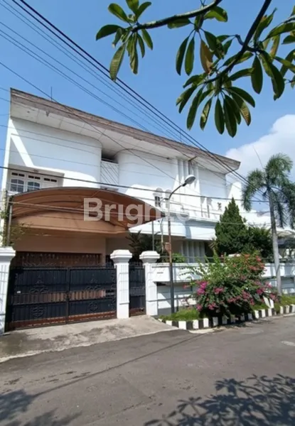 image RUMAH MEWAH 2 LANTAI AREA FAVORIT MANYAR, 5 MENIT DARI HOTEL BONNET, RESTO LAYAR (1)