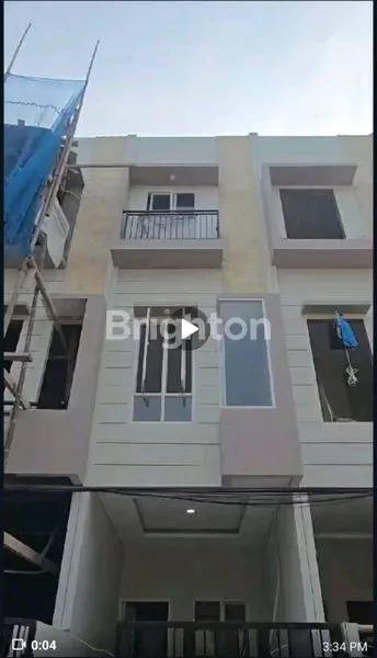 image RUMAH BARU 3,5 LANTAI DI TAMAN RATU JAKARTA BARAT (1)