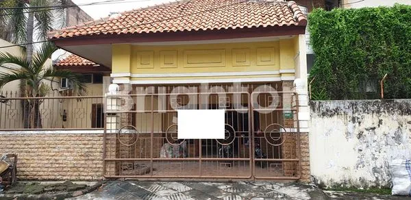 image RUMAH SIAP HUNI 1,5 LANTAI, LOKASI STRATEGIS (1)