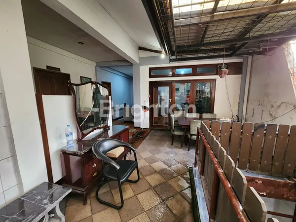 image  RUMAH DI RAYA MAYJEN SUNGKONO  DEKAT   SUTOS, DEKAT CIPUTRA WORLD  (2)