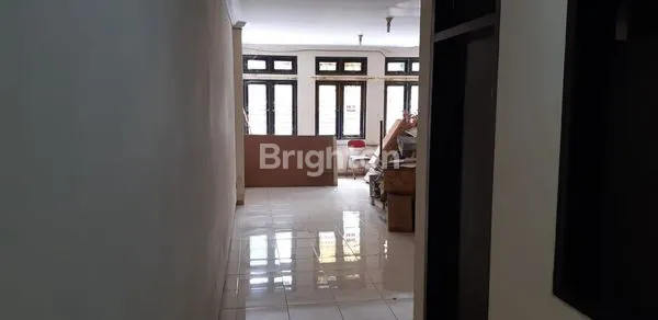 image DIJUAL RUKO STRATEGIS 2 LANTAI DEPAN JALAN RAYA DEKAT KAMPUS  (2)