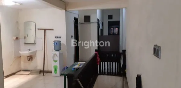 image DIJUAL RUKO STRATEGIS 2 LANTAI DEPAN JALAN RAYA DEKAT KAMPUS  (3)