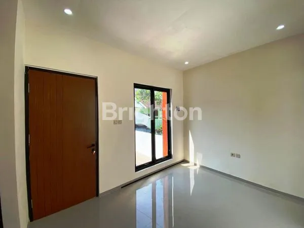 image RUMAH DI PUNCAK BURING INDAH  (3)