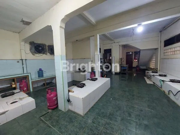 image RUMAH EX. USAHA CATERING DI PERUMAHAN JATIBENING DUA JATI BENING BARU PONDOK GEDE BEKASI (4)