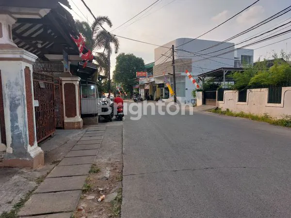 image RUMAH EX. USAHA CATERING DI PERUMAHAN JATIBENING DUA JATI BENING BARU PONDOK GEDE BEKASI (8)