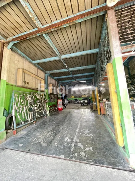 image  RUMAH USAHA KOMERSIAL AREA DI RAYA   MAYJEN SUNGKONO DEKAT SUTOS, DEKAT   CIPUTR WORLD   (1)