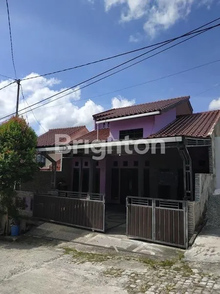 image RUMAH KONSEP ELEGANT DAN DIHOOK DEKAT TERMINAL BUS SERTA LINGKUNGAN NYAMAN DAN SEJUK (1)