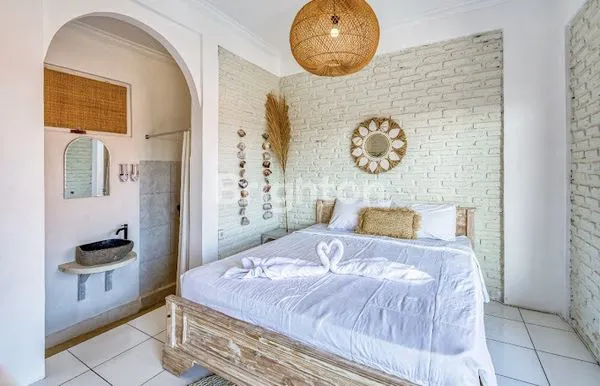 image DISEWAKAN VILLA MODERN DI TIBUBENENG BERAWA (3)