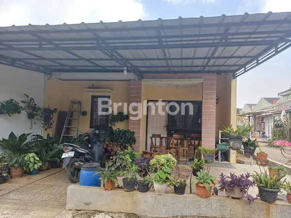 image RUMAH HOEK DI DALAM CLUSTER (1)