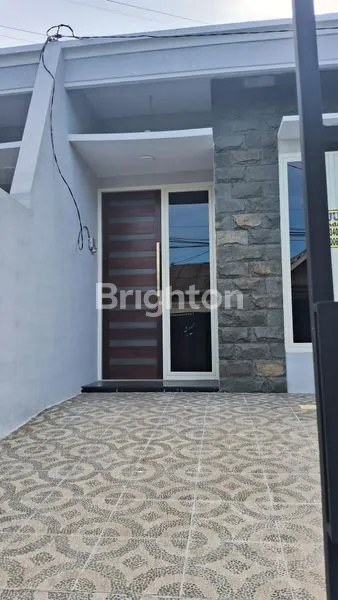 image RUMAH BARU 2 UNIT SIAP HUNI DI SETRO - 500M DARI SURAMADU (2)