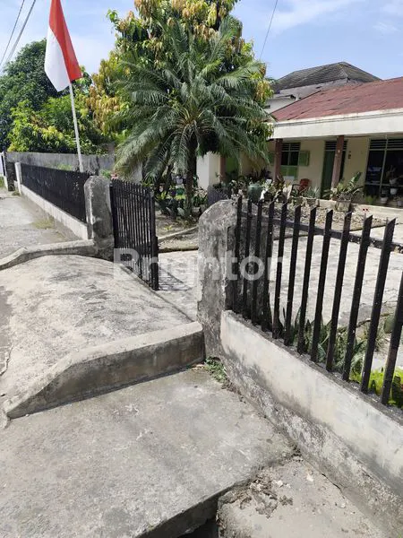 image TANAH & RUMAH LUAS DI JALAN TITI PAPAN, SEI SEKAMBING - GATOT SUBROTO - MEDAN (5)