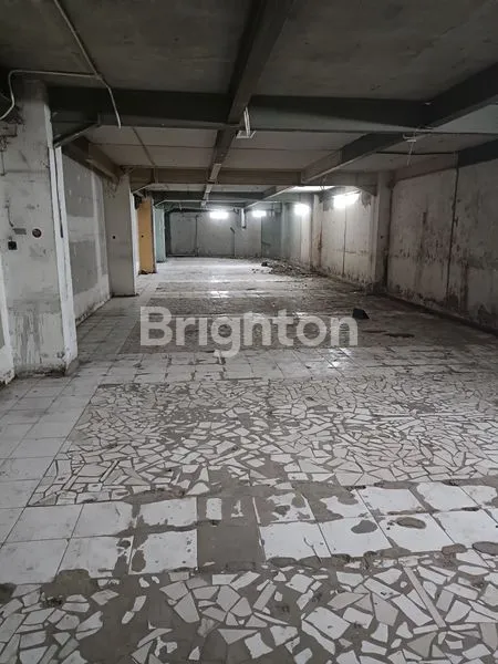 EX SUPER MARKET ELEKTRONIK AND INFORMA FURNITURE