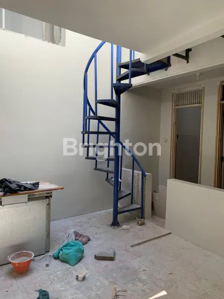 image RUMAH 2 LANTAI VILLA SENTRA RAYA CITRALAND DEKAT INTERNATIONAL VILLAGE ROYAL PARK TAMAN GAPURA (5)