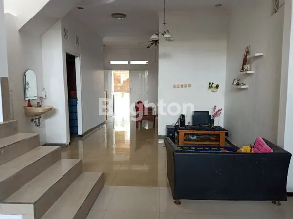 image RUMAH ASRI DEKAT PINTU TOL (2)