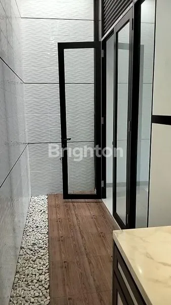 image RUMAH MEWAH 2LANTAI DAERAH LEBAK KENJERAN SURABAYA DESAIN MODERN  (6)
