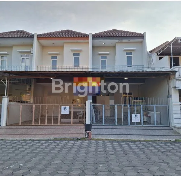 image RUMAH BARU 2 LANTAI SIAP HUNI, DI KUTISARI INDAH. DEKAT KAMPUS PETRA, SIWALANKERTO, JEMUR ANDAYANI, JEMUR SARI, KENDANGSARI, RUNGKUT SIER SURABAYA (1)