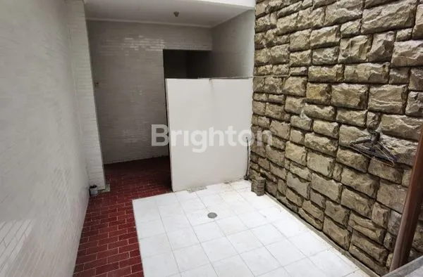 image RUMAH 2 LANTAI TAMAN ARIES MERUYA UTARA (7)